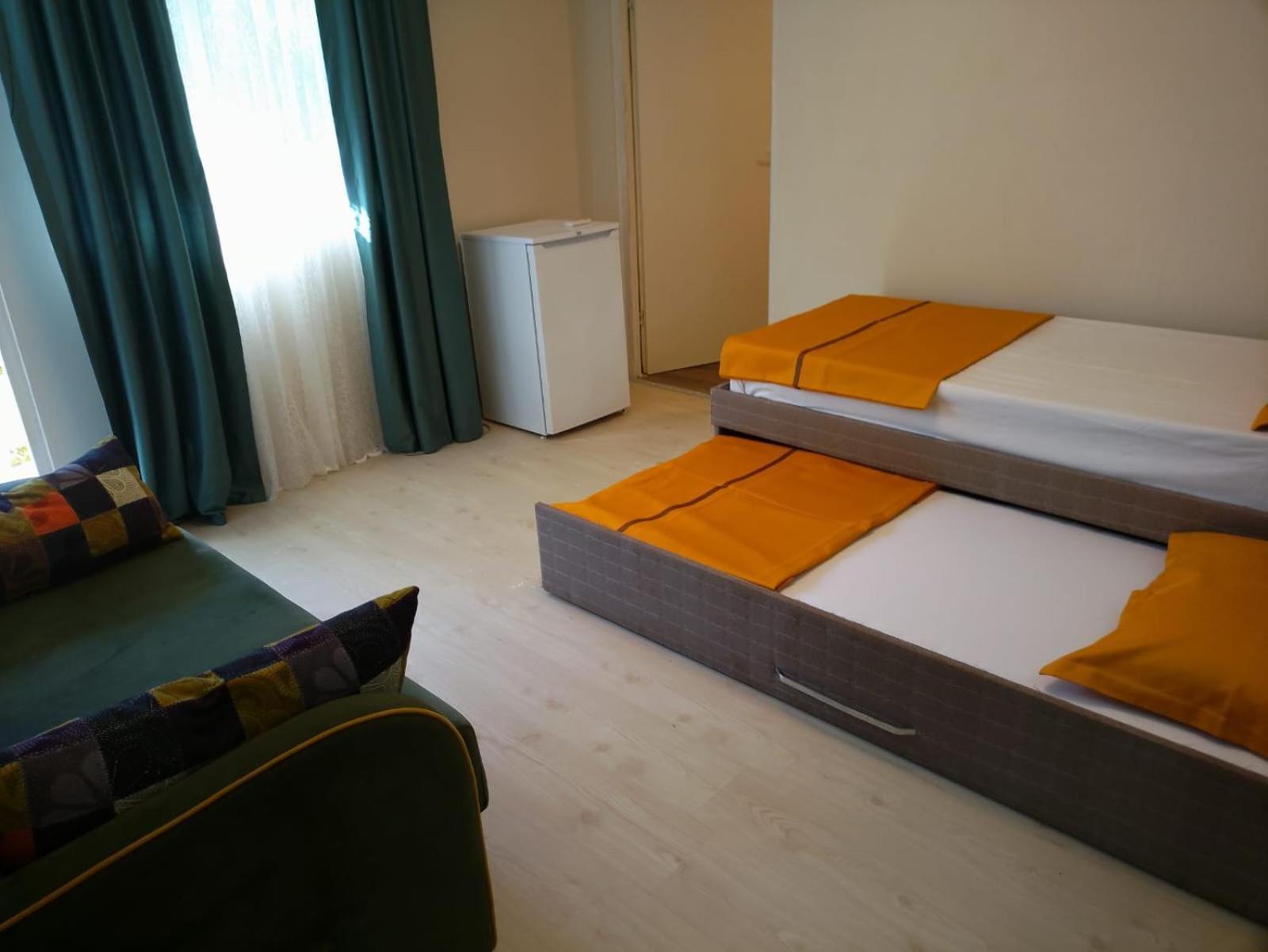 Hotel Cicek Evler Tatil Koeyue Armutlu Esterno foto