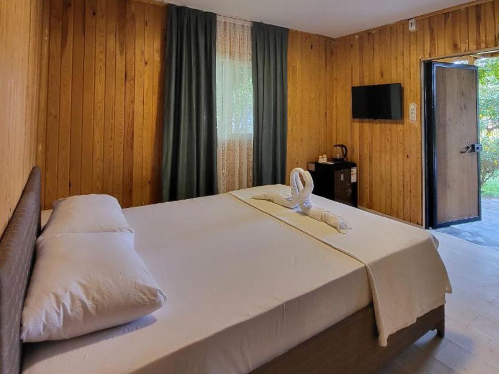 Hotel Cicek Evler Tatil Koeyue Armutlu Esterno foto